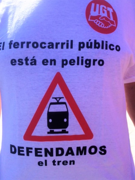 Concentració treballadors #ADIF a l'estació de Sant Vicenç de Calders