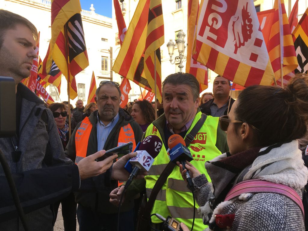 Concentració a Tarragona dels treballadors i treballadores del sector de neteja